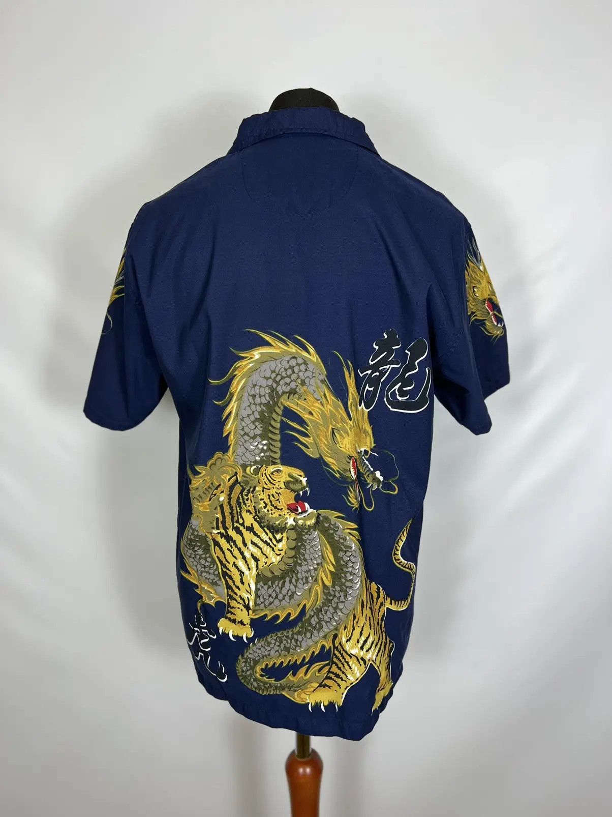 Vintage Vintage Crazy Shirt 90’s dragon print Size US L / EU 52-54 / 3 - 3 Thumbnail
