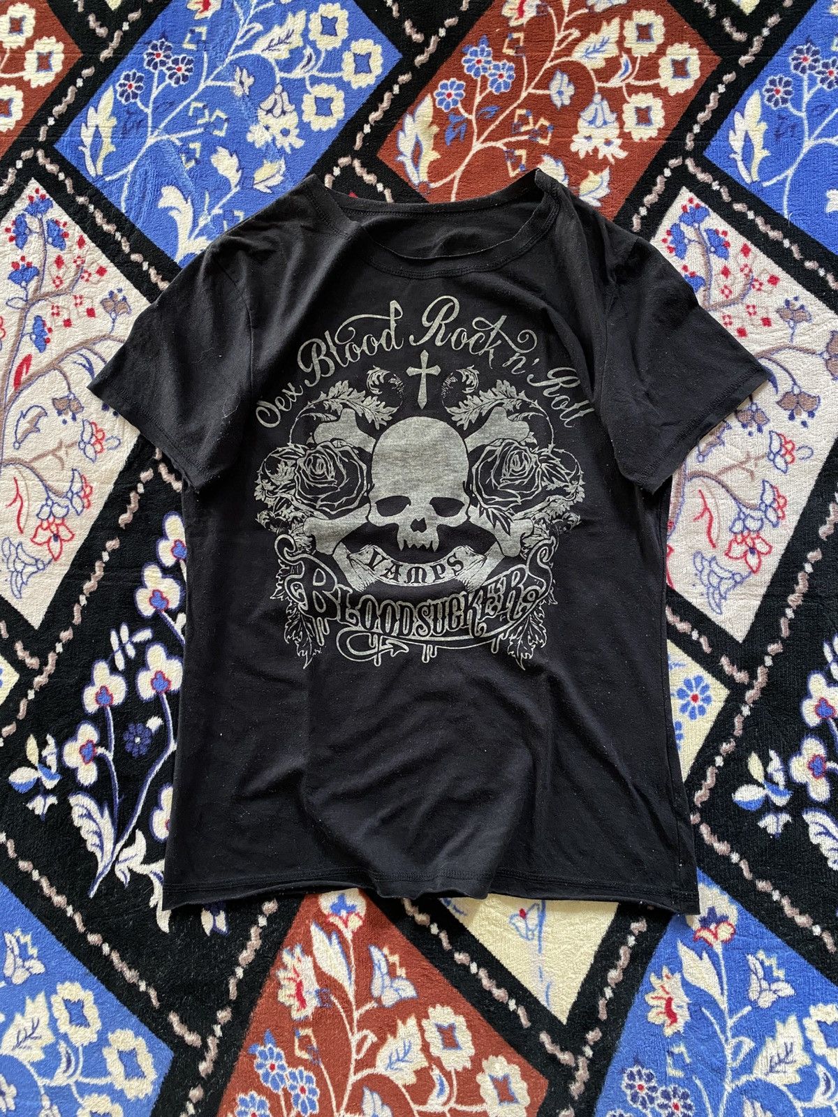 If Six Was Nine Bloodsuckers Gothic Punk Vkei Tshirt Size US M / EU 48-50 / 2 - 1 Thumbnail