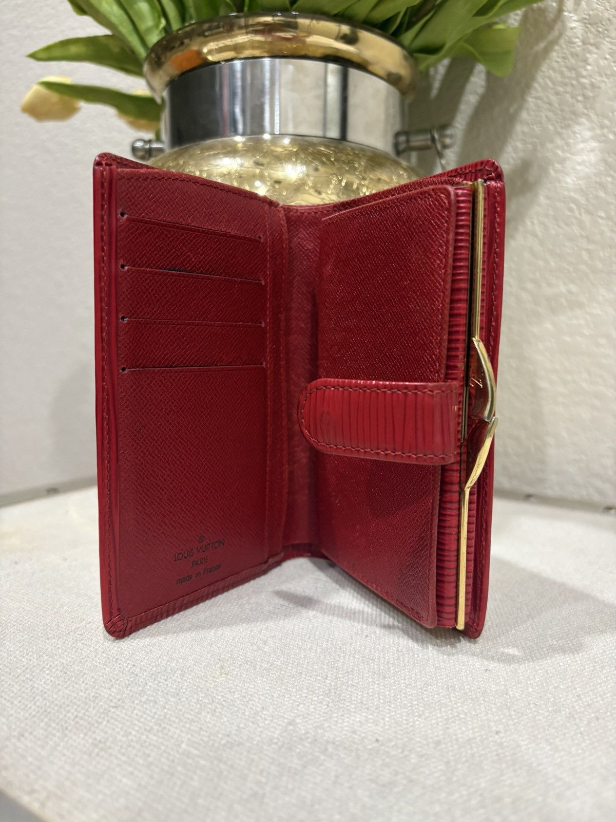 Louis Vuitton Louis Vuitton Red Epi Leather Kisslock Wallet Size ONE SIZE - 4 Thumbnail