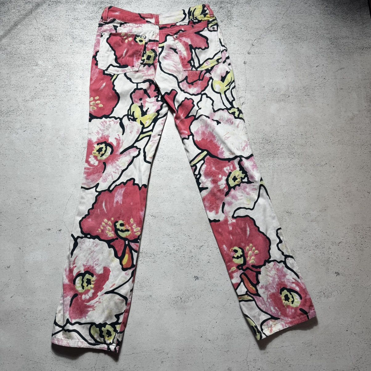 Roberto Cavalli 🔥rare🔥roberto cavalli flowers pants luxury flora print Size 27" / US 4 / IT 40 - 11 Thumbnail