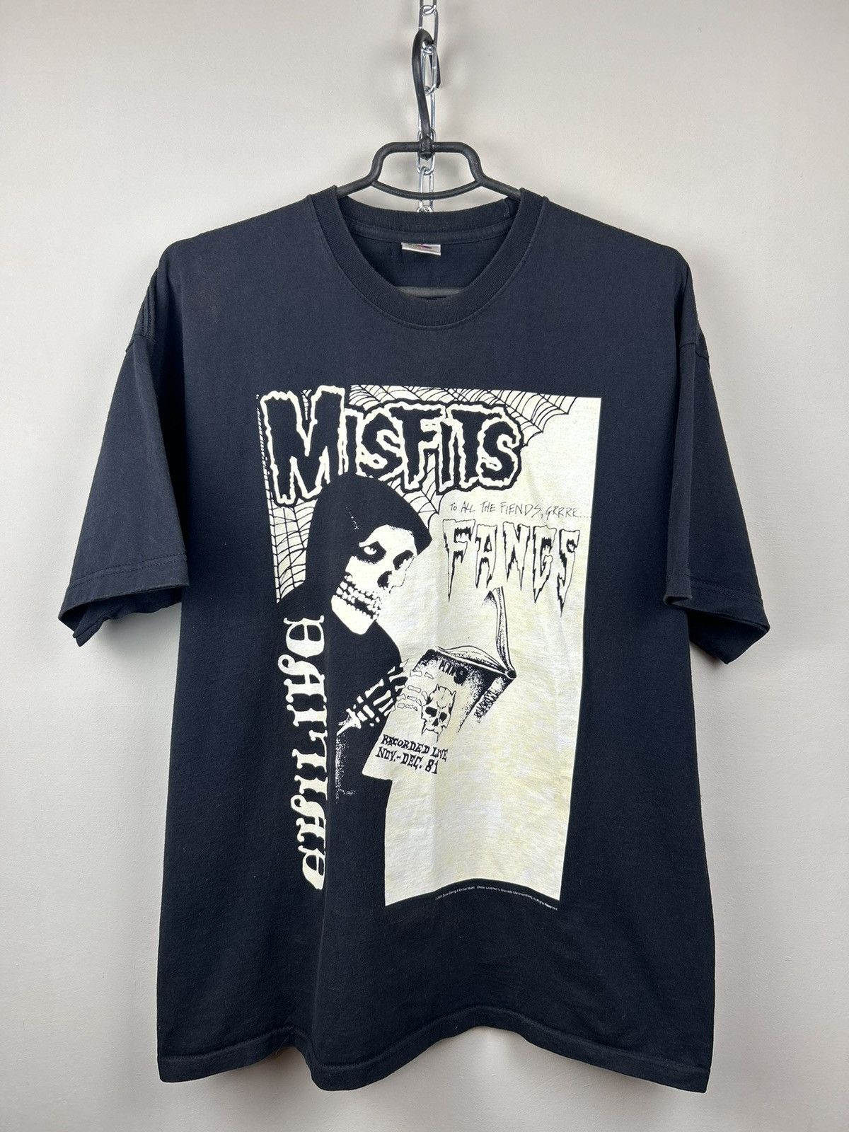 Band Tees Vintage 2005 Misfits Evilive Fangs Euro Promo T Shirt Size US XL / EU 56 / 4 - 1 Thumbnail