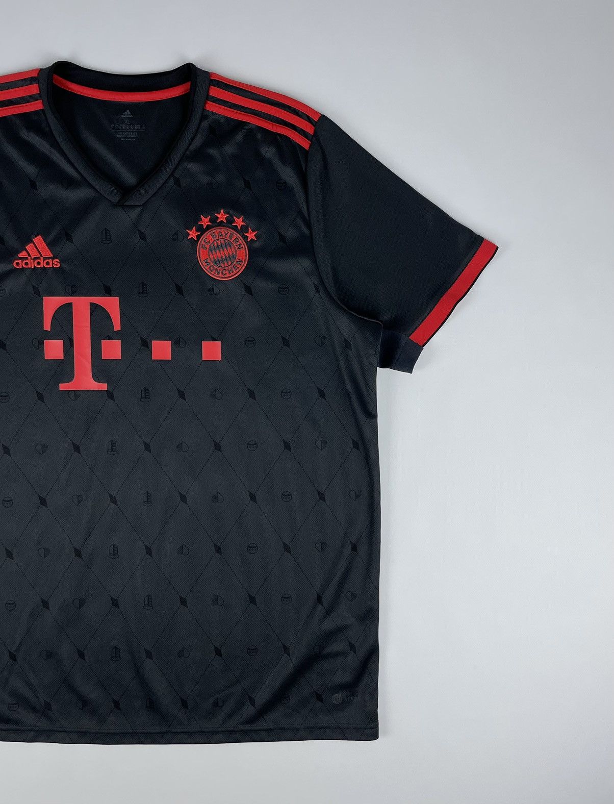 Adidas Adidas FC Bayern Munchen 2022/23 Soccer Jersey Football Tee Size US XL / EU 56 / 4 - 2 Thumbnail