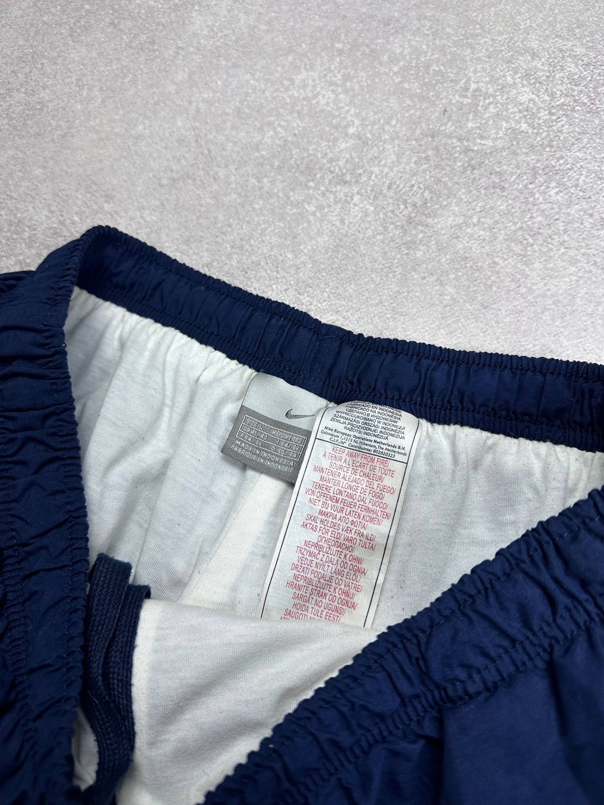 Nike Vintage 90s Nike Swoosh Baggy Y2K Tn Skepta Track Pants Size US 34 / EU 50 - 3 Thumbnail