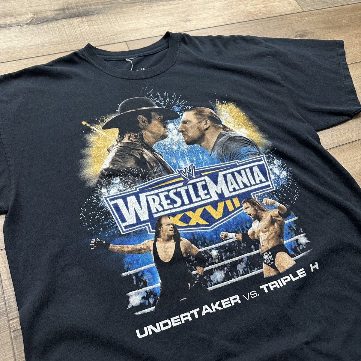 WWE WWE WrestleMania XXVII The Undertaker vs. Triple H Tee Size US XL / EU 56 / 4 - 3 Thumbnail