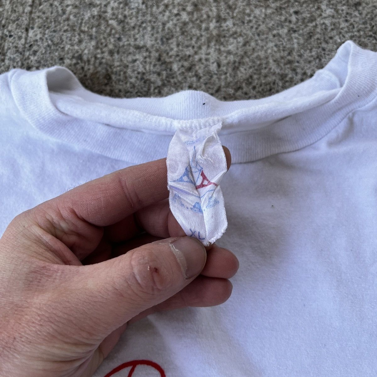Vintage Vintage Paris Ville Boxy White T-Shirt Size L 80's 90's Size US L / EU 52-54 / 3 - 3 Thumbnail