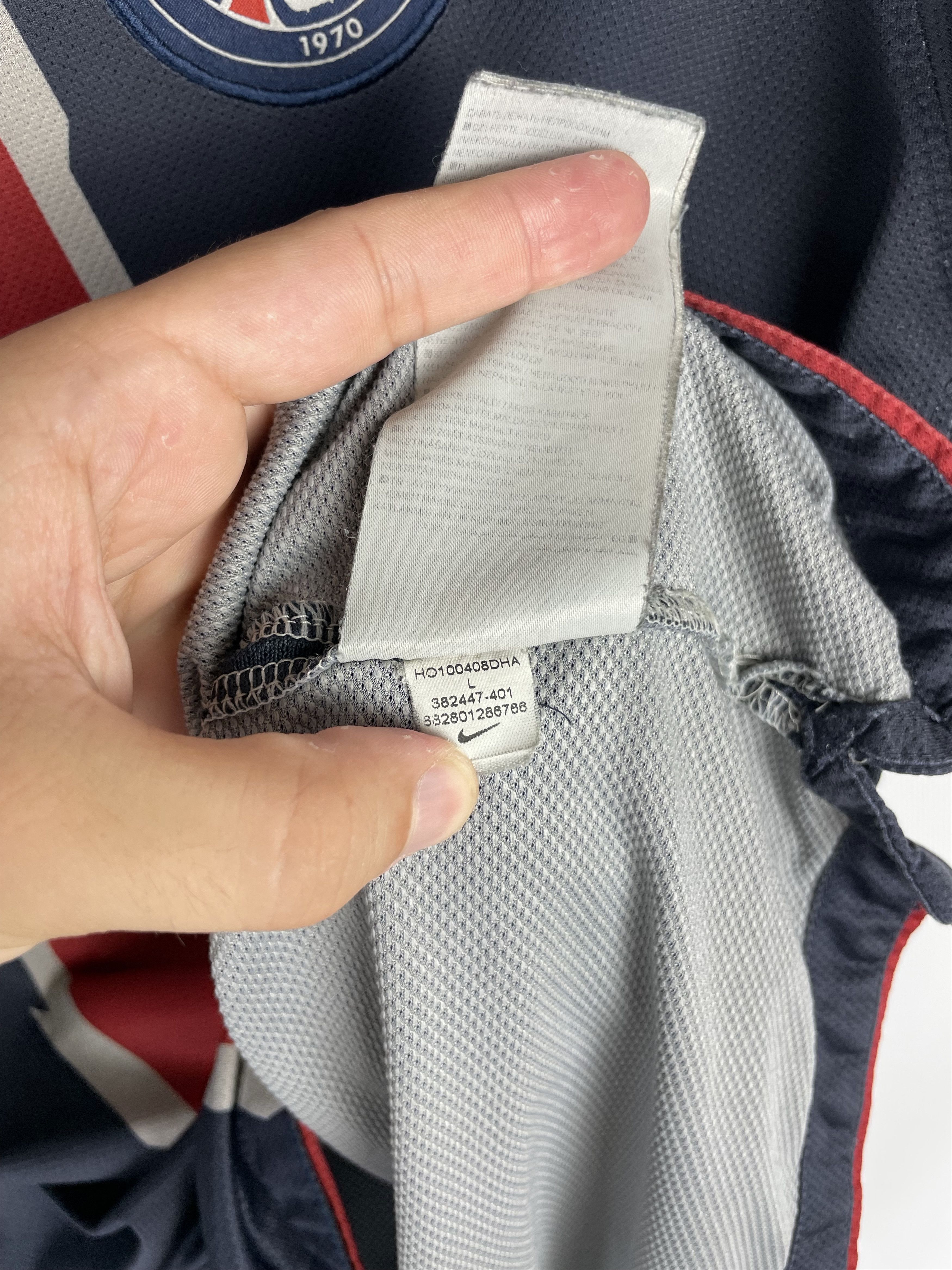 Nike Vintage Nike PSG Soccer Jersey Size US L / EU 52-54 / 3 - 8 Thumbnail