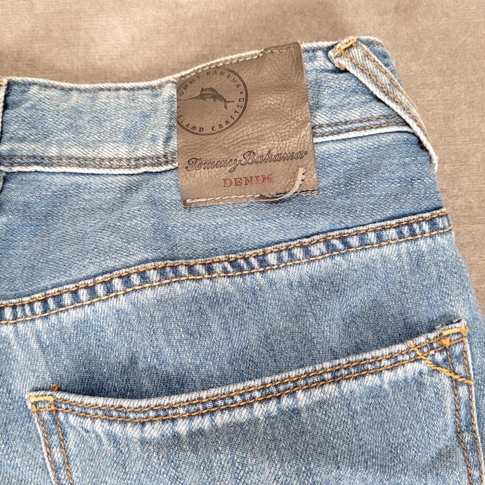 Tommy Bahama Tommy Bahama Cayman Relaxed Fit Light Wash Blue Denim Jeans Mens 30x32 Size US 30 / EU 46 - 2 Thumbnail