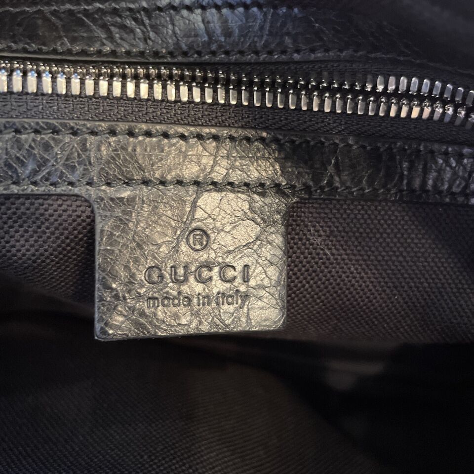 Gucci 100% Authentic Gucci leather cross body bag in black $2400 Size ONE SIZE - 8 Thumbnail
