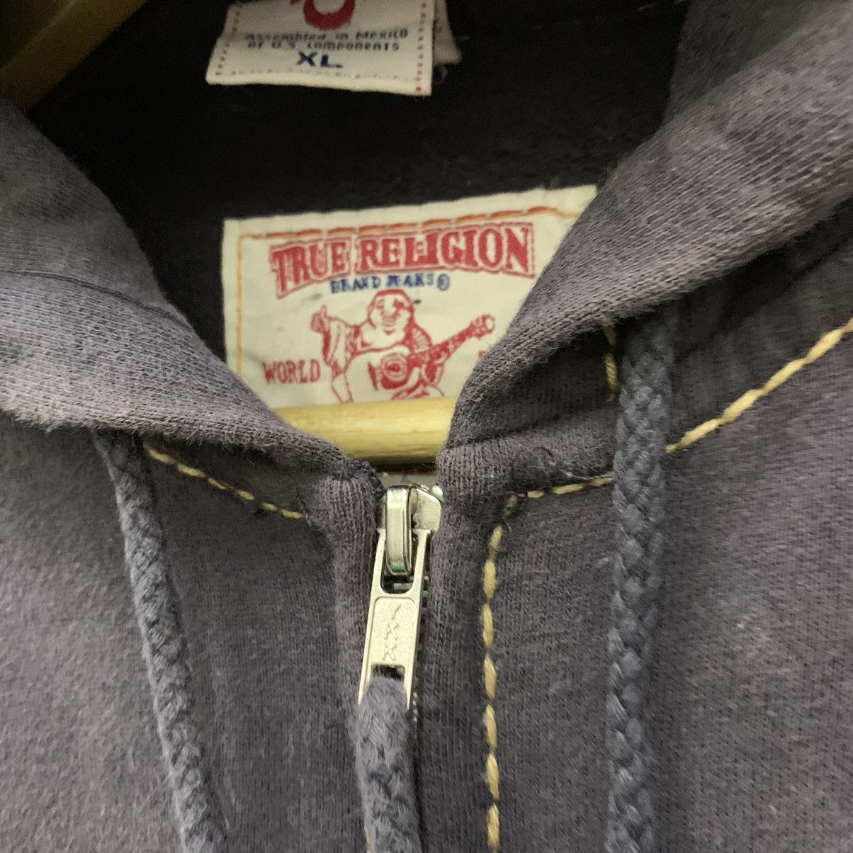 True Religion True Religion Faded Zip-Hoodie Sweatshirt crop Logo Vintage Size US S / EU 44-46 / 1 - 6 Thumbnail