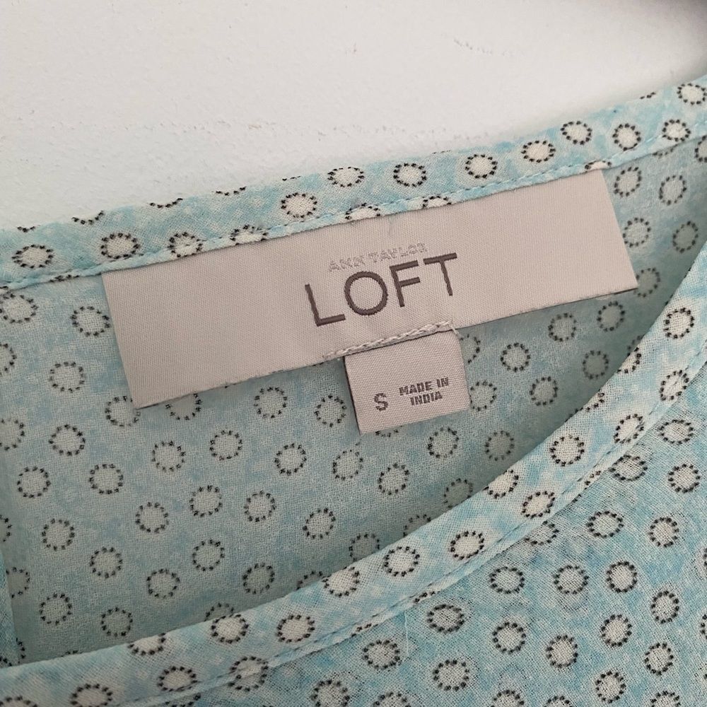 Loft Ann Taylor LOFT Women’s Size S Semi-Sheer Ruffle Blouse Shor Size S / US 4 / IT 40 - 4 Thumbnail