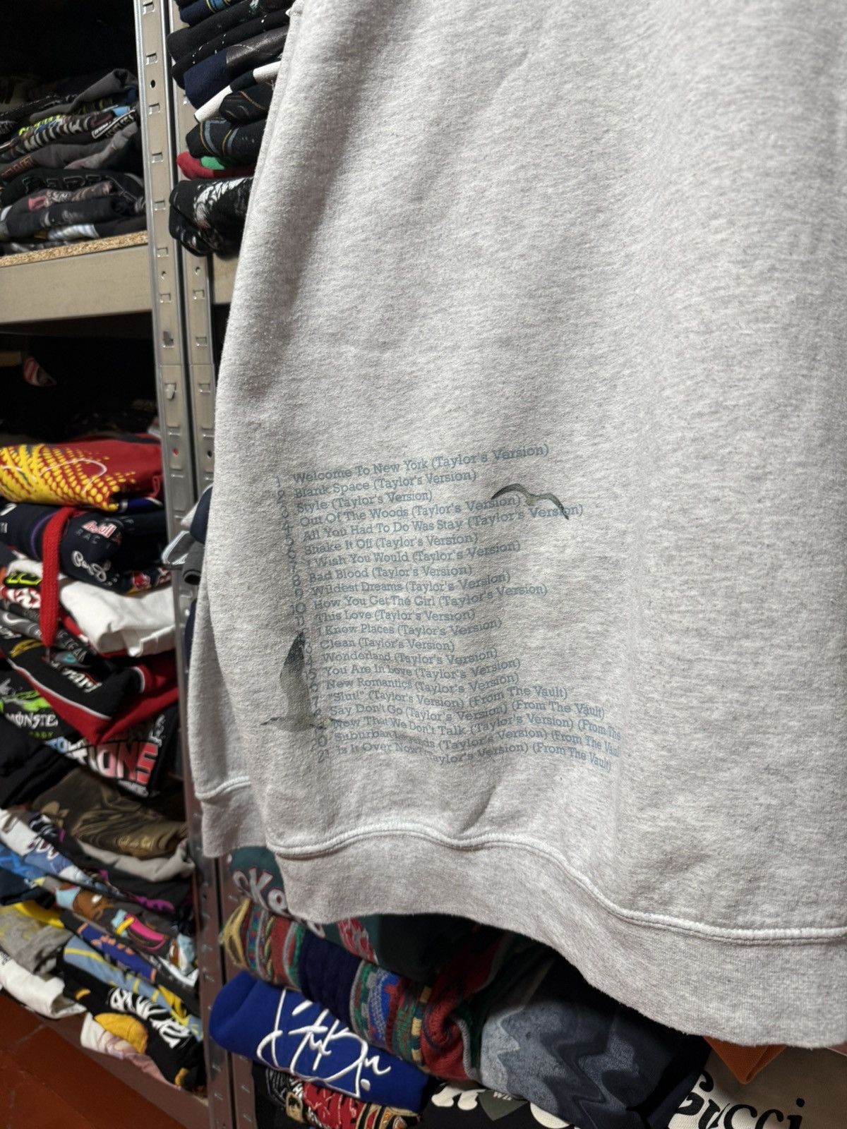 Band Tees Taylor Swift Taylor Version 1989 Sweatshirt 3XL Y2K HYPE Size US XXL / EU 58 / 5 - 4 Thumbnail