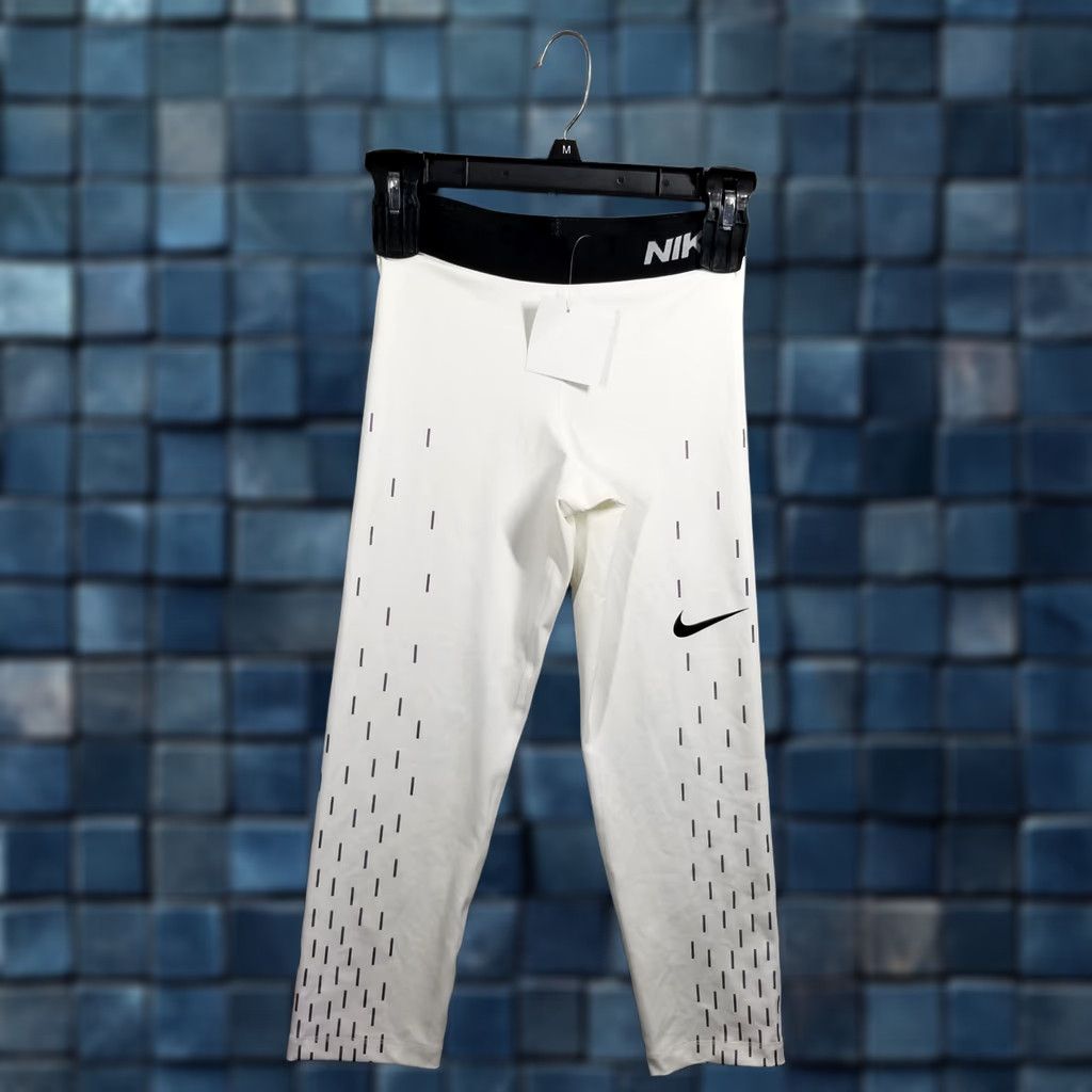 Nike Nike Pro Womens XS Leggings Capri White Black Rain Drop 3/4 Dri-Fit Hypercool Sample Size 26" / US 2 / IT 38 - 1 Thumbnail