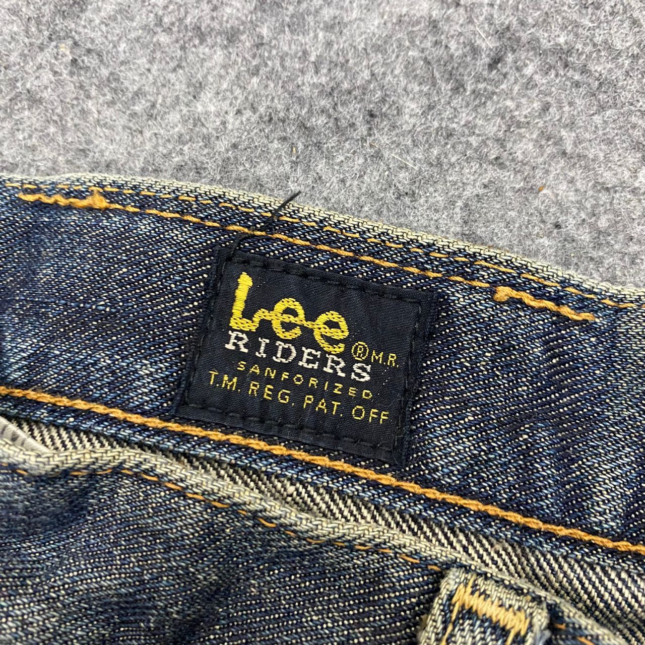 Lee 💥Flare💥Vintage Lee Riders Distressed Denim Size US 31 - 16 Thumbnail
