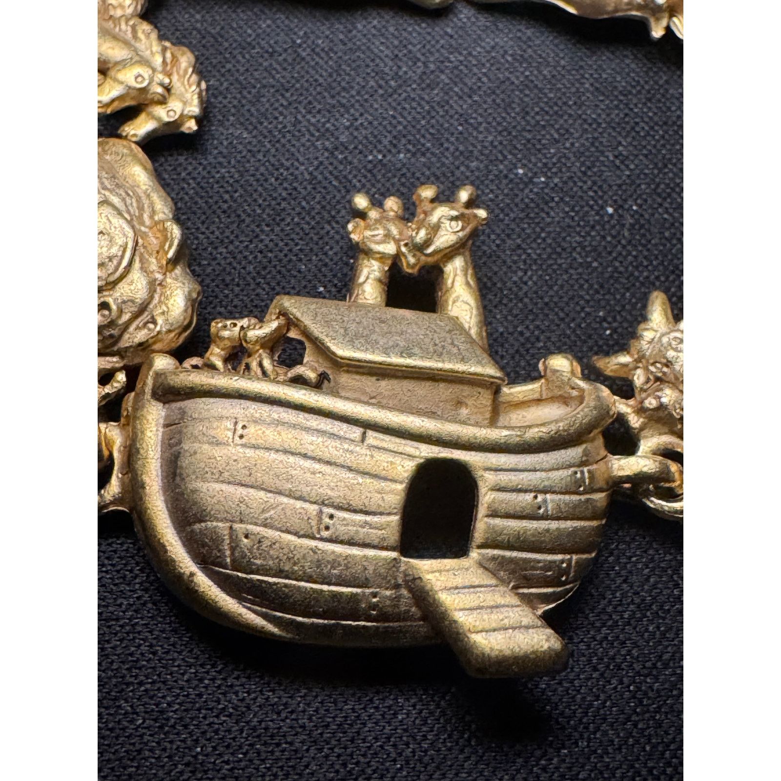 Other Noah's Ark Gold Tone Bracelet Size 6.5 Size ONE SIZE - 4 Thumbnail