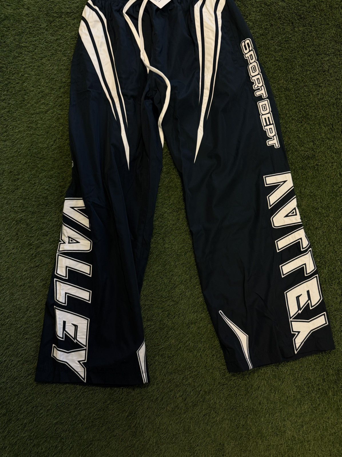 Vale Valley Track Suit Blue Pants Size (M) Brand New Size US 32 / EU 48 - 3 Thumbnail