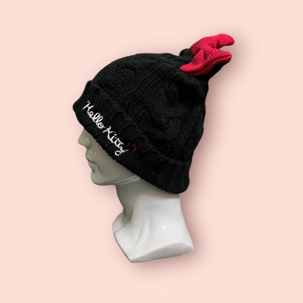 Anime × Cartoon Network × Japanese Brand RARE HELLO KITTY CAT EARS RED RIBBON KNITTED BEANIE Size ONE SIZE - 5 Thumbnail