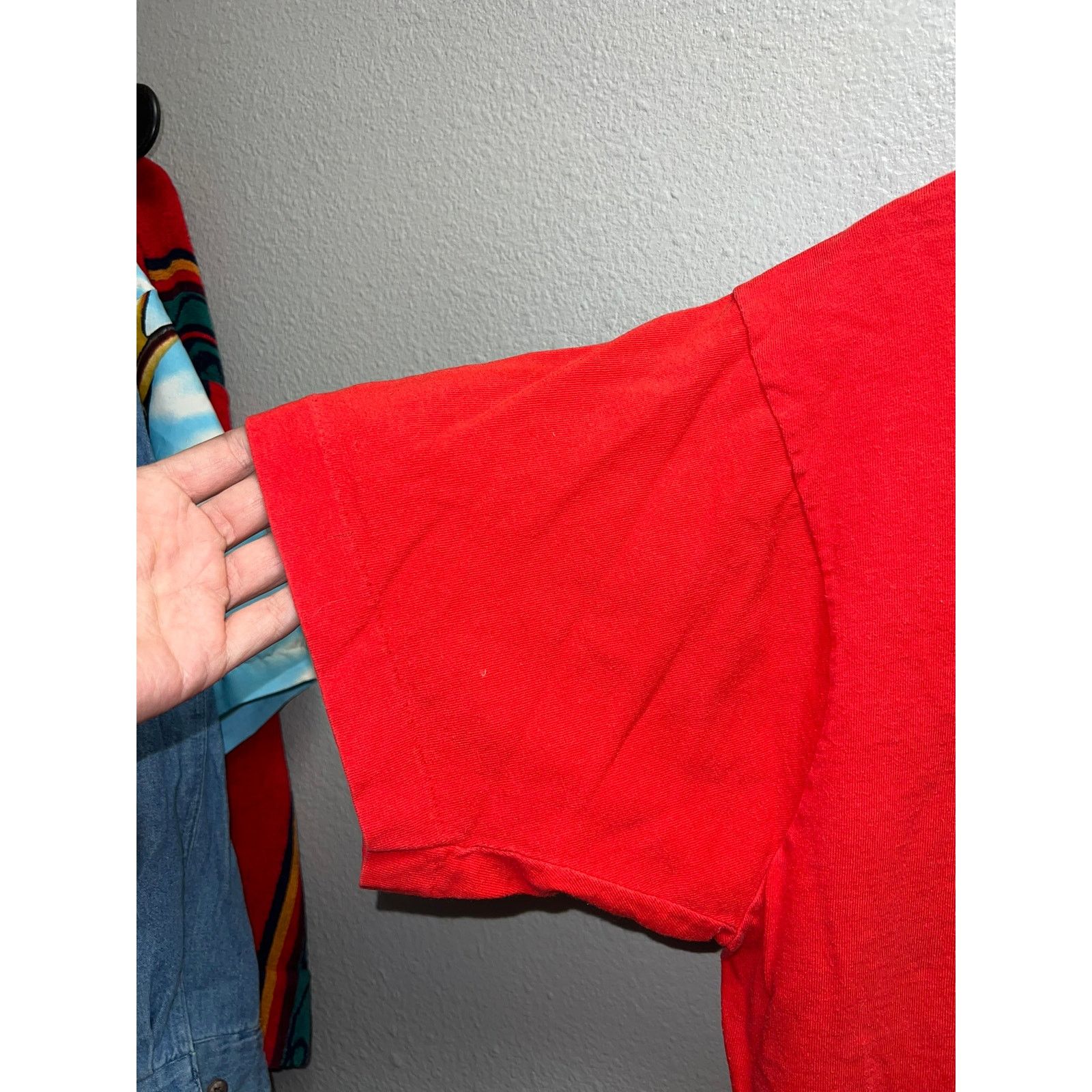 Fruit Of The Loom 90s Vintage Fruit Of The Loom Red Blank Shirt Tee VTG Large Size US L / EU 52-54 / 3 - 4 Thumbnail