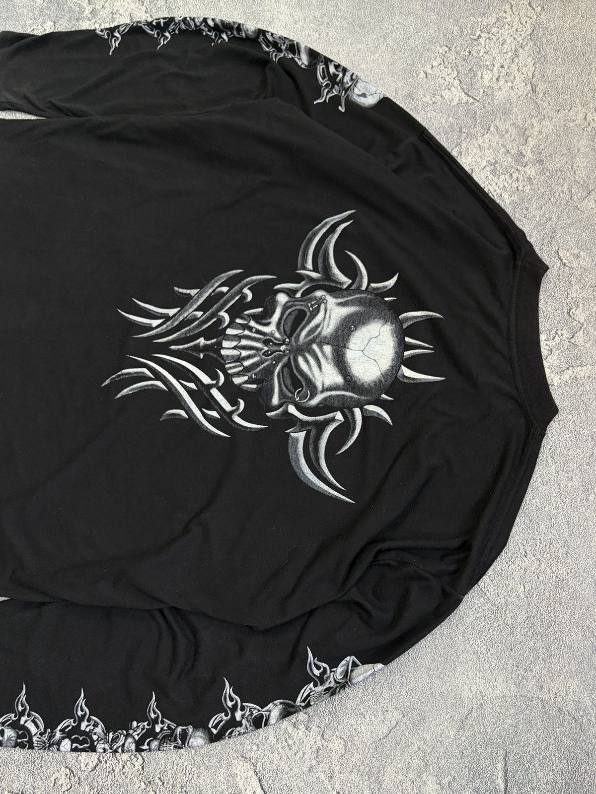 Vintage Vintage Skull Tribal Gothic Long Sleeve Graphic T-Shirt XL Size US XL / EU 56 / 4 - 10 Thumbnail