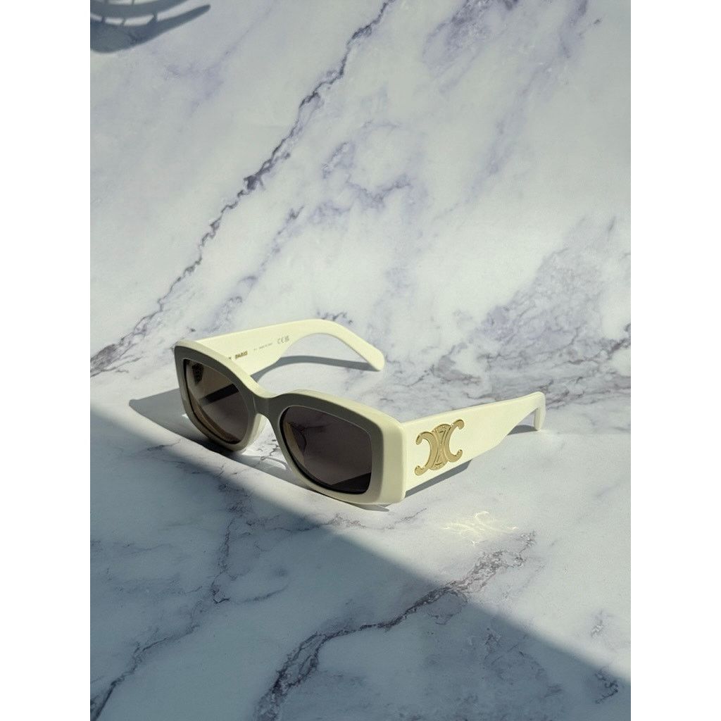 Celine NEW Celine CL40282U Triomphe XL White Gold Sunglasses Size ONE SIZE - 9 Thumbnail