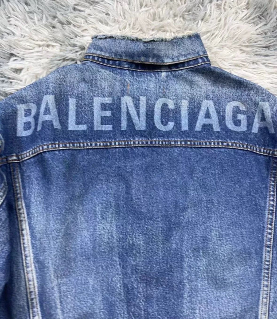 Balenciaga balenciaga Destroy the letter logo denim jacket Size US M / EU 48-50 / 2 - 4 Thumbnail