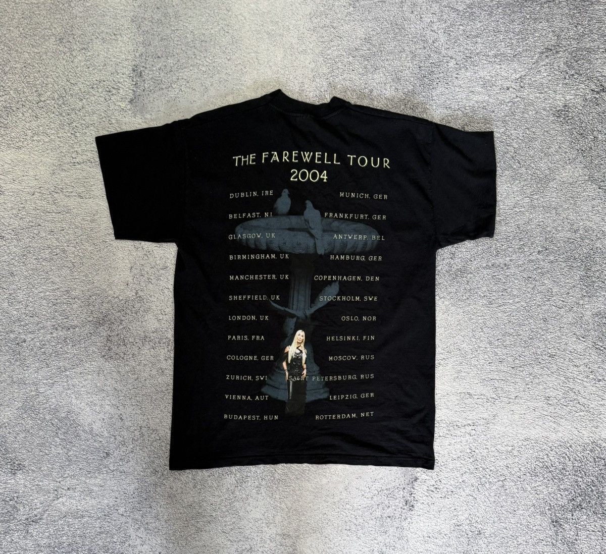 Band Tees Cher 2004 Farewell Tour T-Shirt Vintage Concert Band Tee M Size US M / EU 48-50 / 2 - 2 Thumbnail