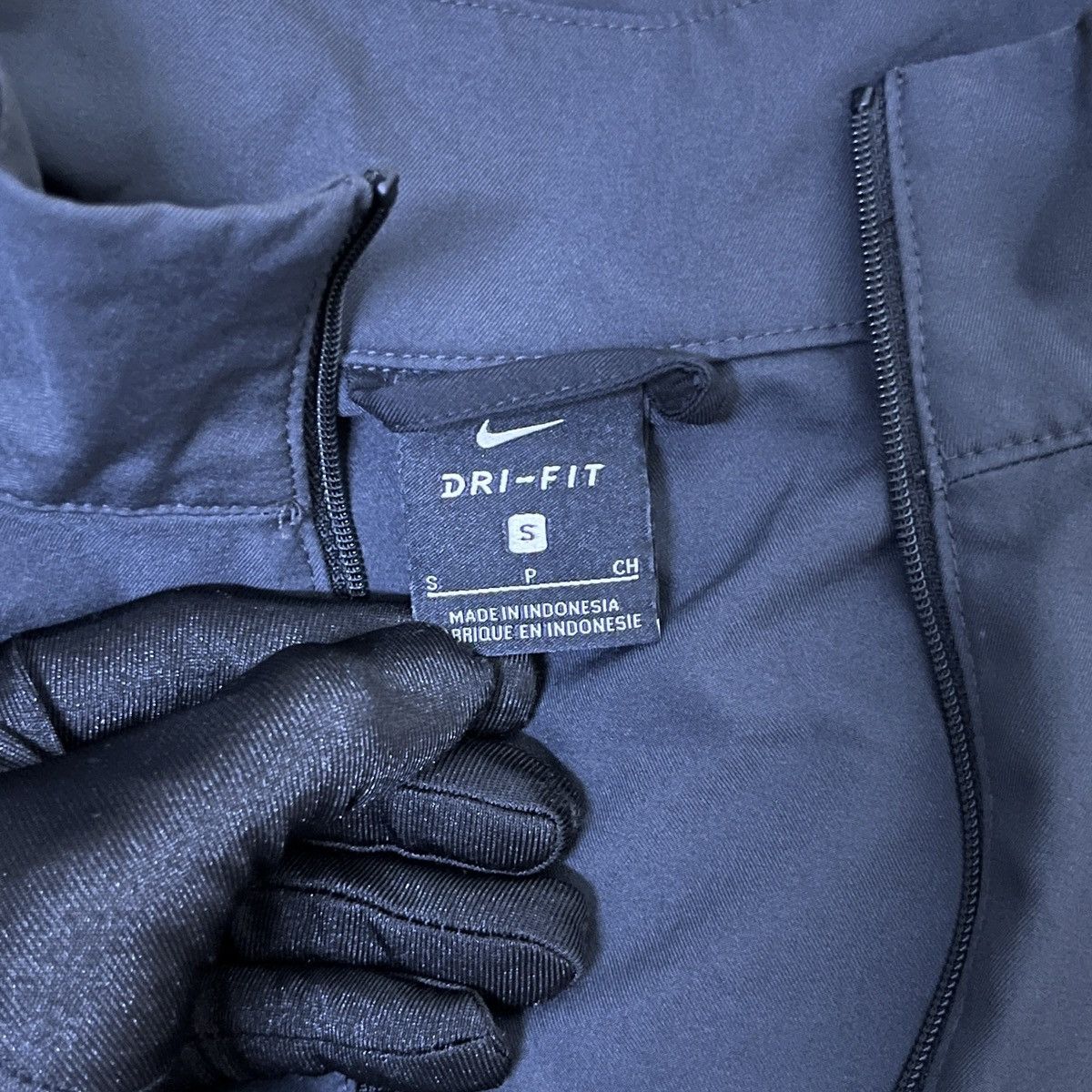 Nike × Vintage Nike Windbreaker Black on Black Size US S / EU 44-46 / 1 - 8 Thumbnail
