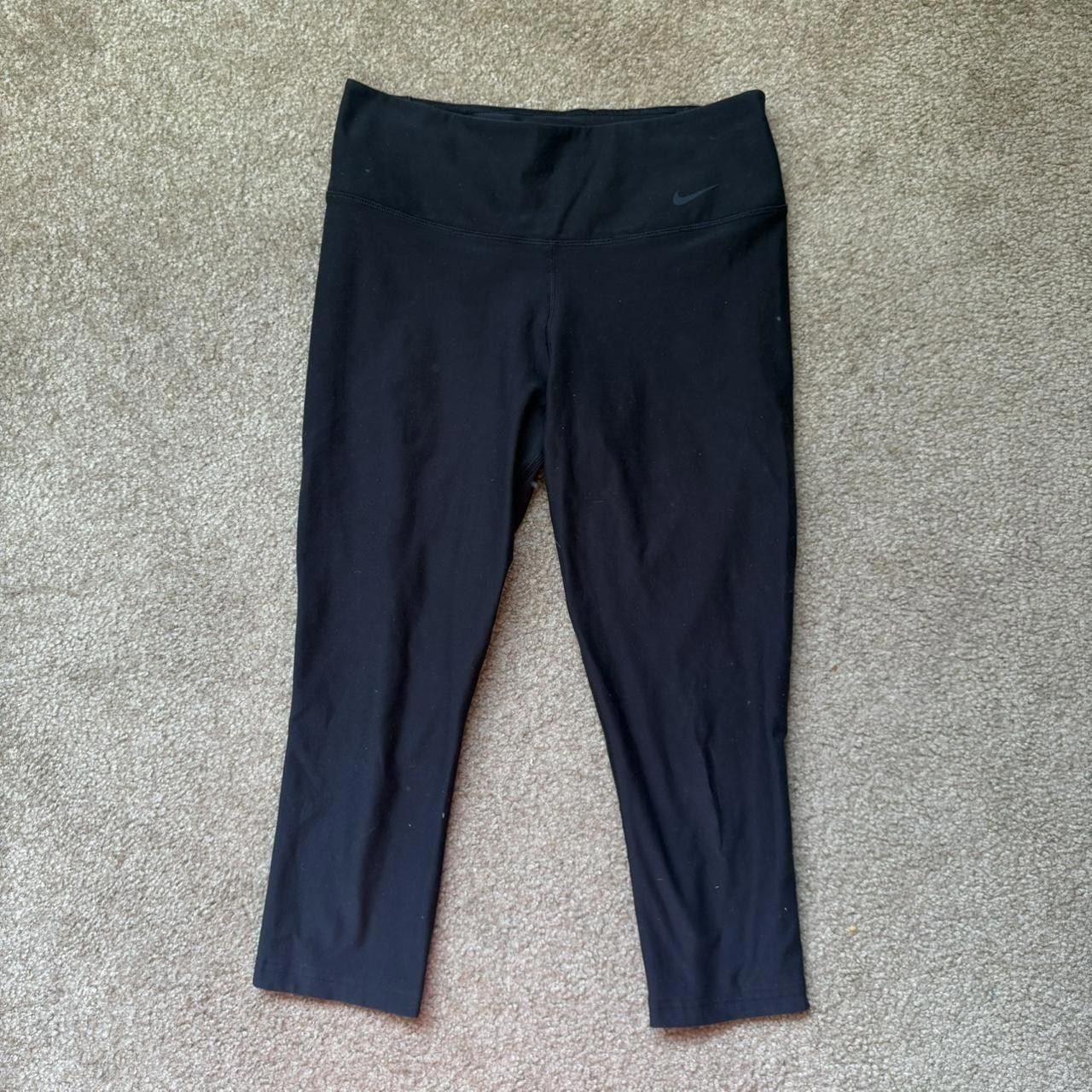 Nike Nike Capri Yoga Pants Size 28" / US 6 / IT 42 - 1 Thumbnail