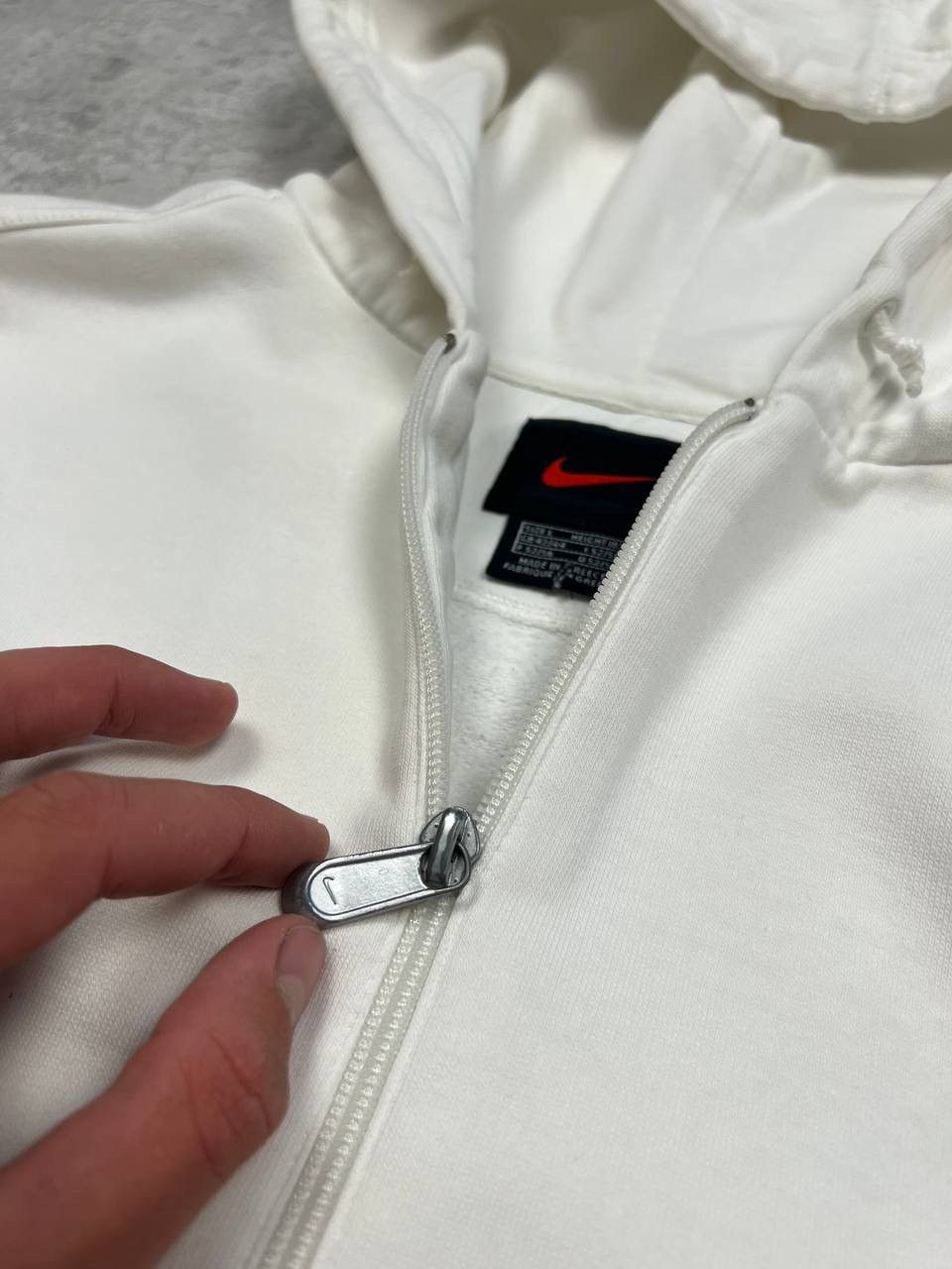 Nike Vintage Nike White Zip Hoodie Size US L / EU 52-54 / 3 - 9 Thumbnail