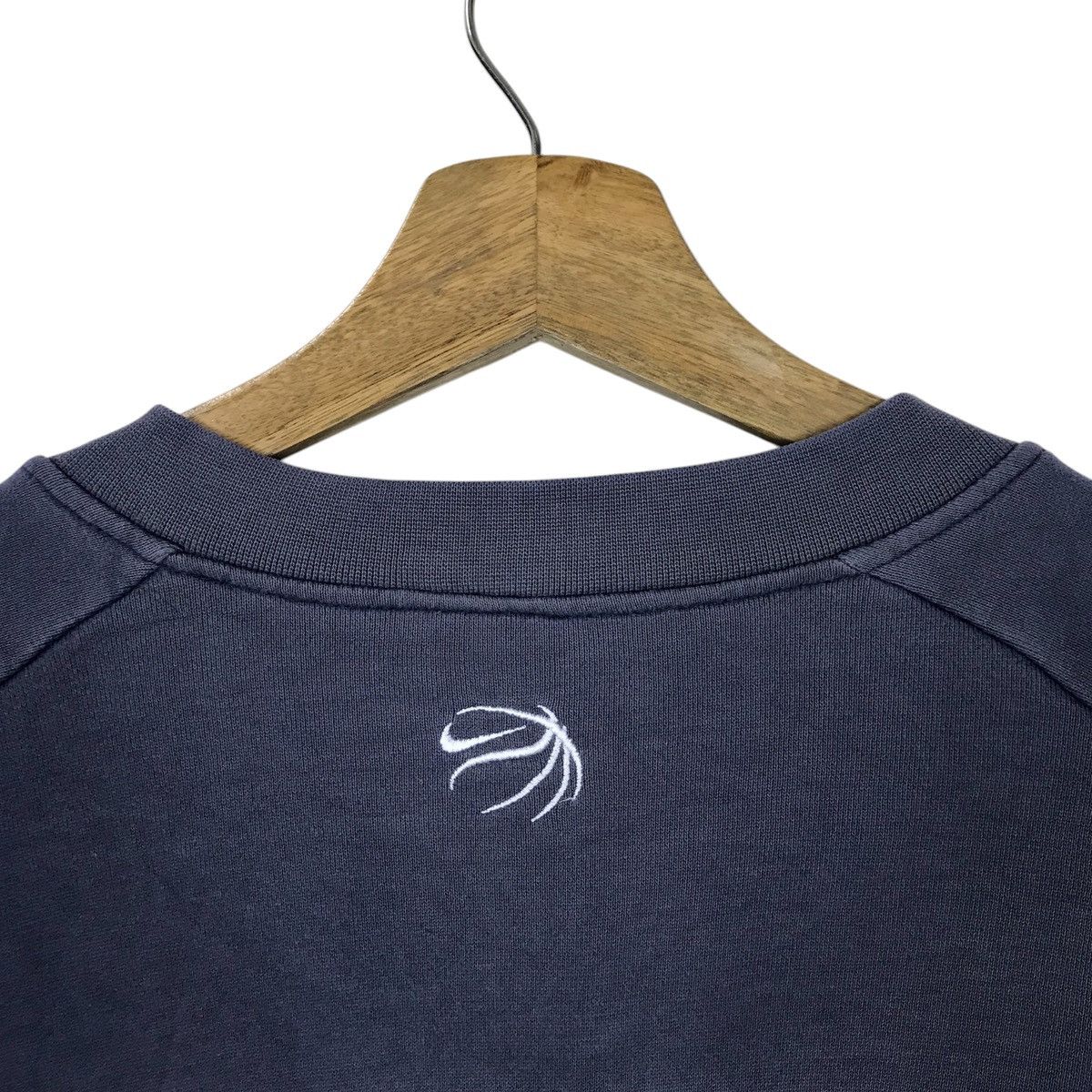 Nike Vintage Nike Two Tone Pullover Jumper Sweatshirt Size US L / EU 52-54 / 3 - 5 Thumbnail