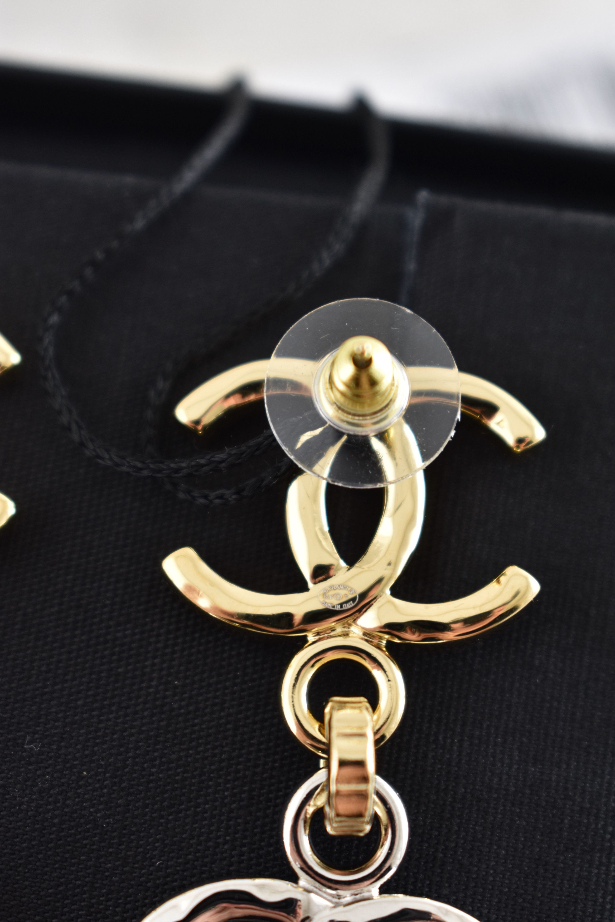 Chanel 26P Silver Mixed Metals XL CC Logo Dangle Drop Earrings Size ONE SIZE - 15 Thumbnail