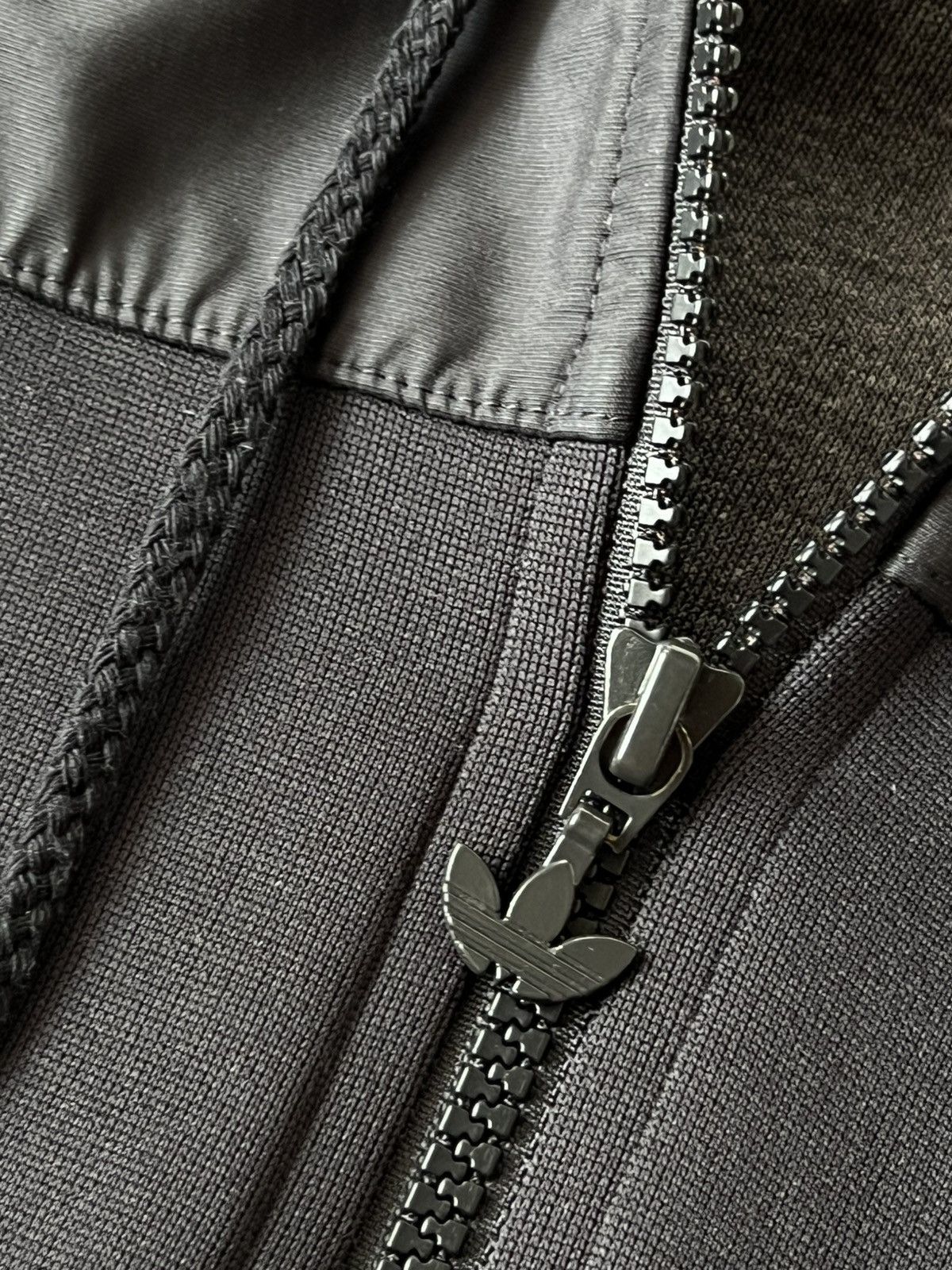 Adidas Archival Adidas Three Stripes Avant Garde Nylon Jacket Size US M / EU 48-50 / 2 - 17 Thumbnail