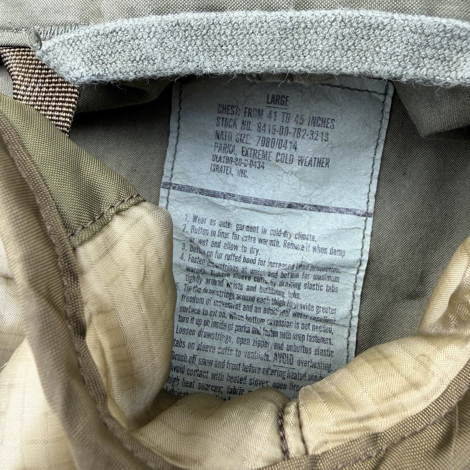 Vintage Vintage 80s U.S. Army Military Cold Weather Fishtail Parka Size US L / EU 52-54 / 3 - 7 Thumbnail