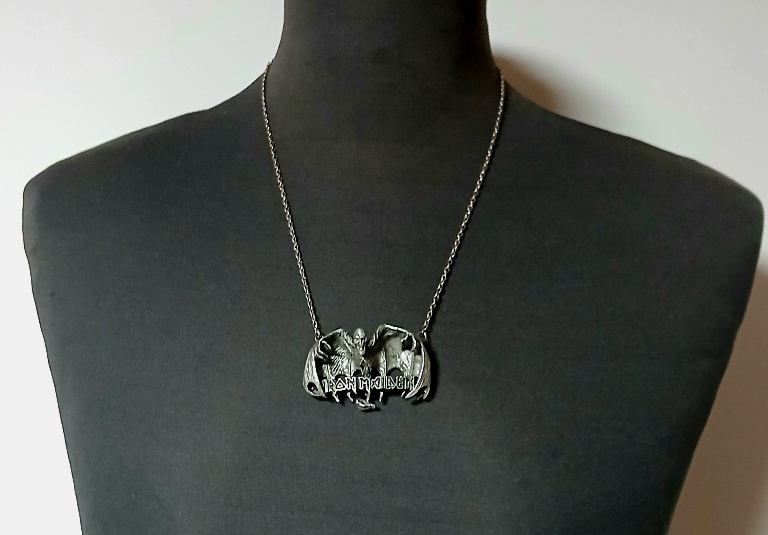 Vintage Iron Maiden Fear of the dark 1992 Necklace Poker England Size ONE SIZE - 5 Thumbnail