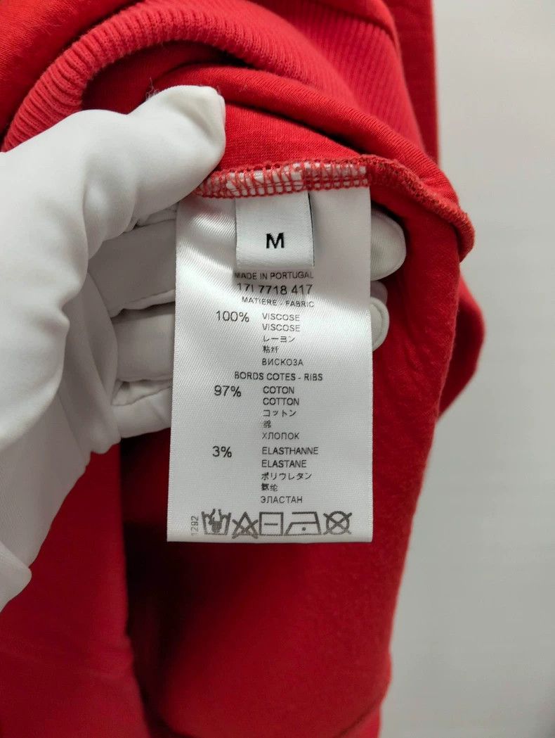 Givenchy Givenchy Hoodie, size M (110), 58 49 (missing context) Size US M / EU 48-50 / 2 - 6 Thumbnail