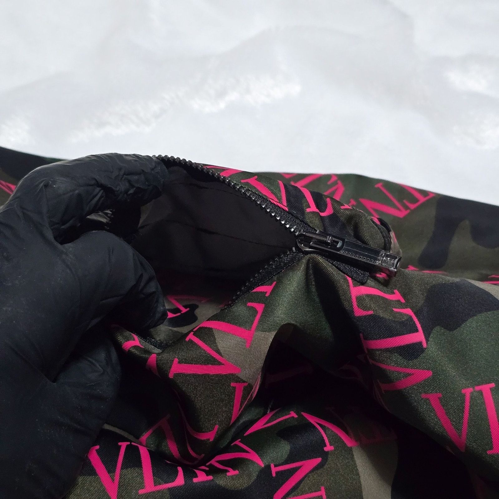 Valentino Valentino Army Camo Bomber Jacket with Pink Logo Letters Size US S / EU 44-46 / 1 - 6 Thumbnail