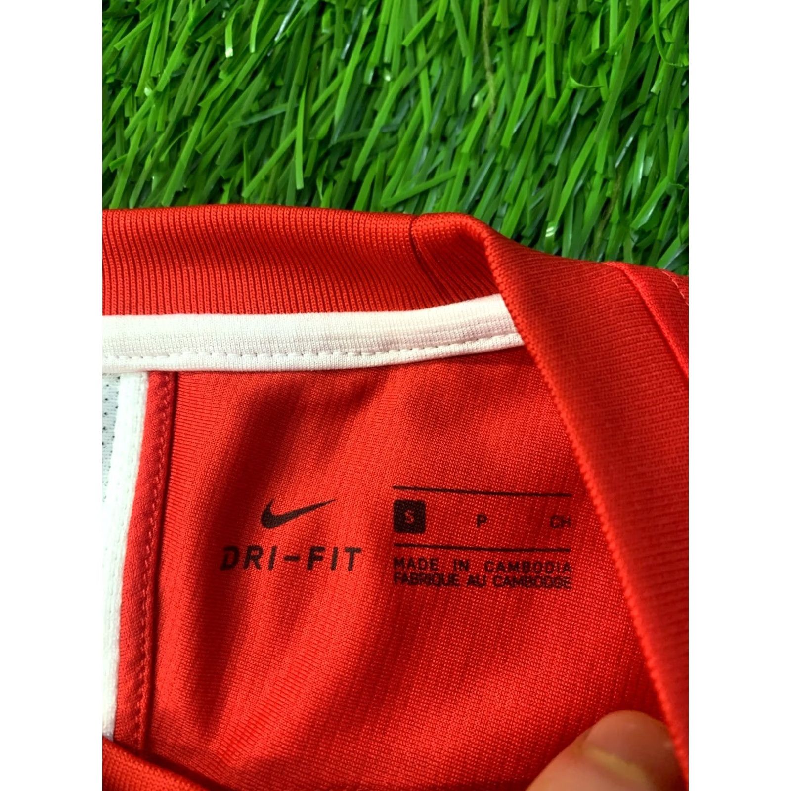 Nike Nike Academy Dri-Fit Original 2019 Mens Football Shirt Jersey Tee S Red White Size US S / EU 44-46 / 1 - 5 Thumbnail