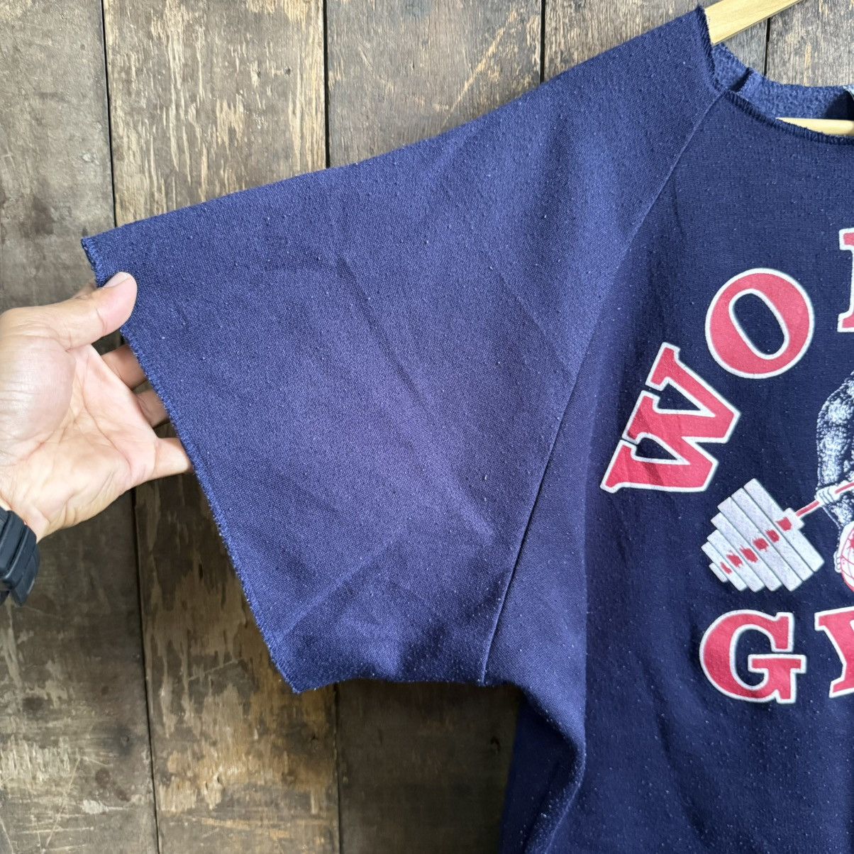 Vintage Vintage 90's World Gym T-Shirt Size US L / EU 52-54 / 3 - 7 Thumbnail