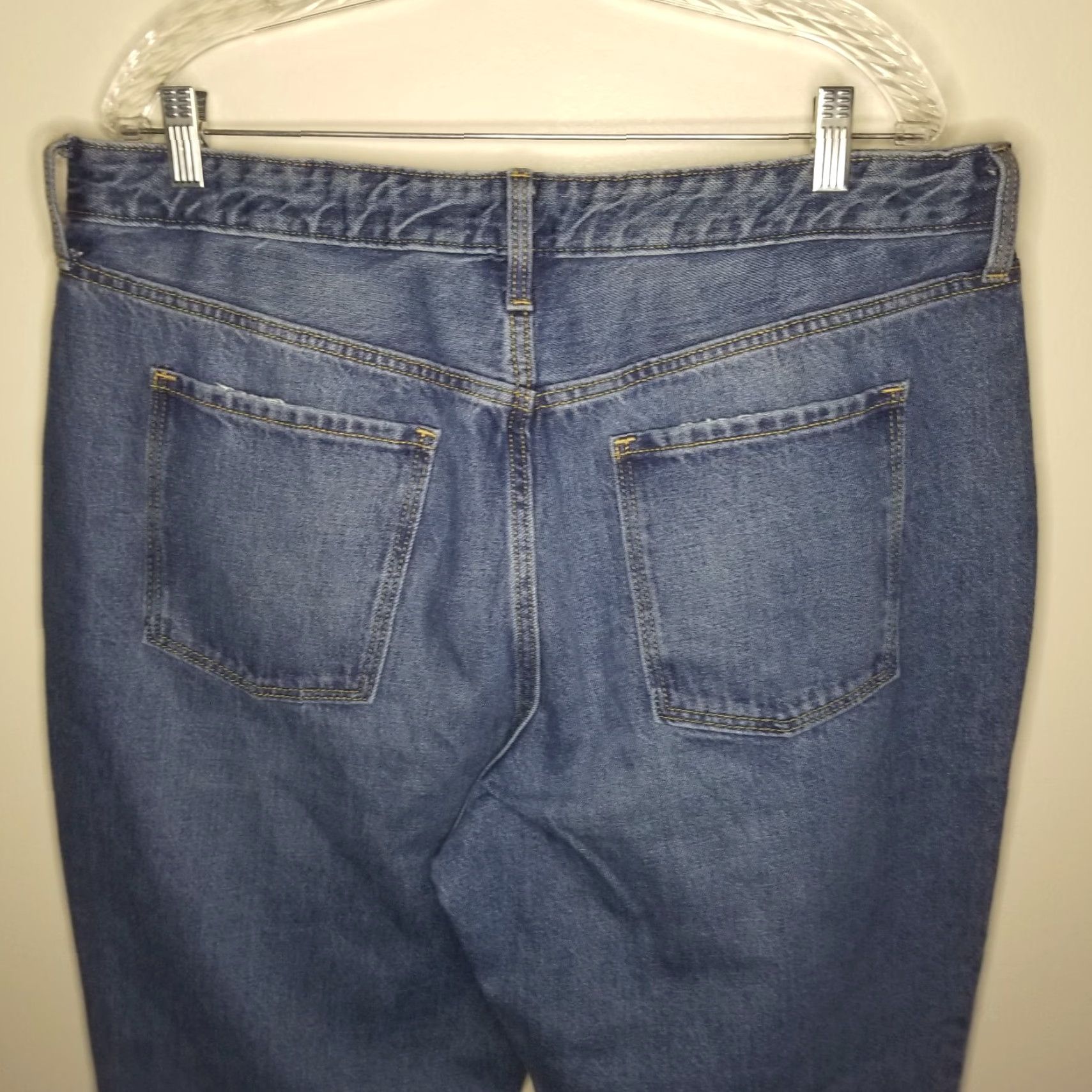 Old Navy VINTAGE? No. The item is not vintage. Old Navy Jeans Women Straight Blue Size 14 Regular 27.5 Inseam 38 Waist NWT Women’s Jeans Blue Straight 14 Size 36" / US 14 / IT 50 - 6 Thumbnail