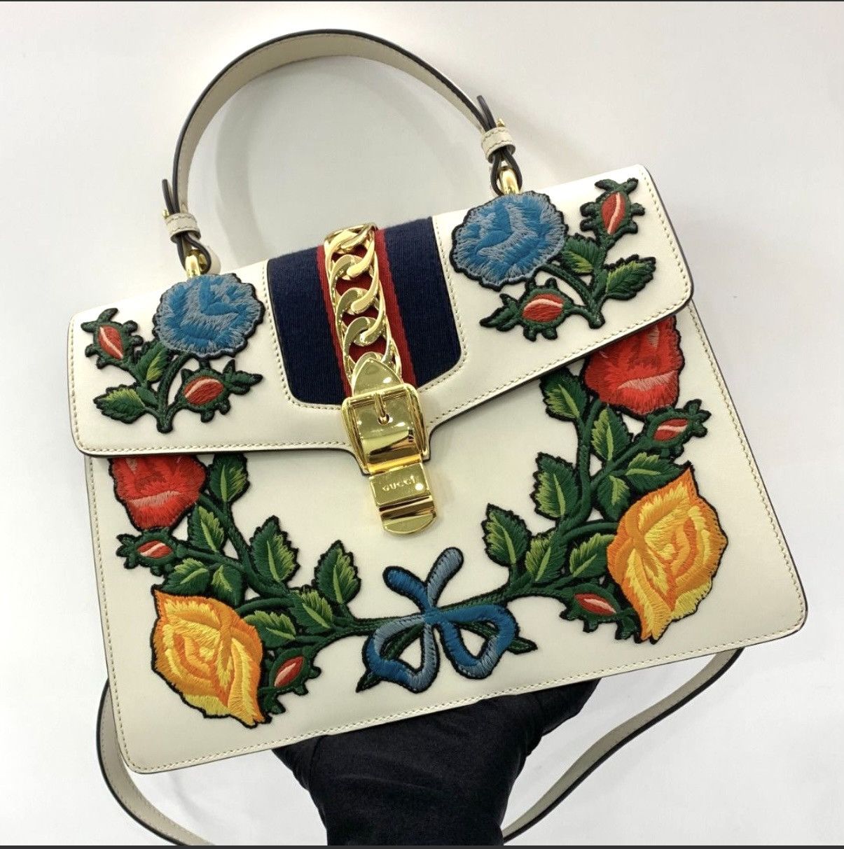 Gucci Gucci Sylvie Floral Embroidered Shoulder bag Size ONE SIZE - 1 Thumbnail