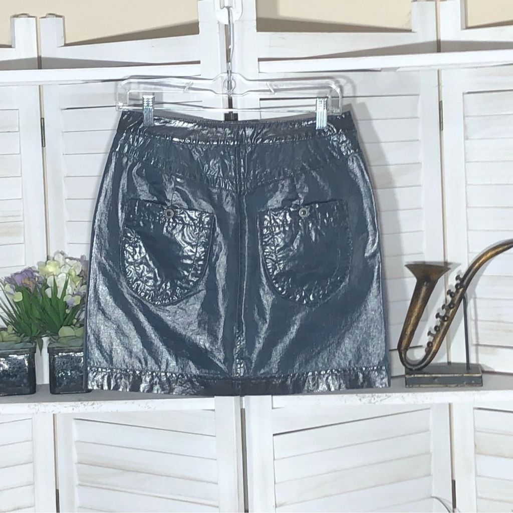 Free People NWOT FREE PEOPLE shiny blue vegan leather mini skirt sz S Size 28" / US 6 / IT 42 - 2 Thumbnail