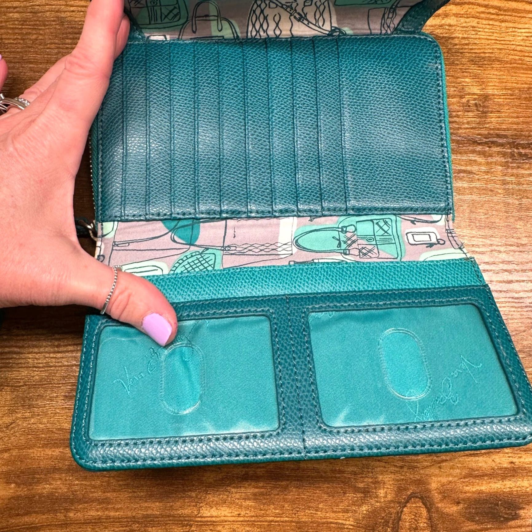 Vera Bradley Vera Bradley Teal Faux Leather Wristlet Wallet Clutch Argyle Diamond Pattern Zipper Credit Card IDs Women's One Size Size ONE SIZE - 5 Thumbnail