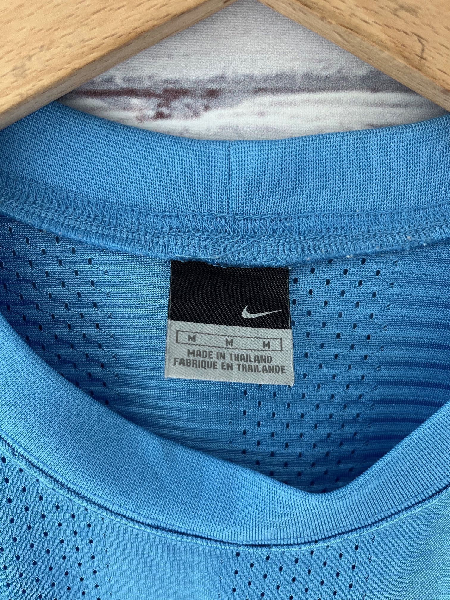 Vintage Vintage Nike UNC Basketball Jersey Size US L / EU 52-54 / 3 - 4 Thumbnail
