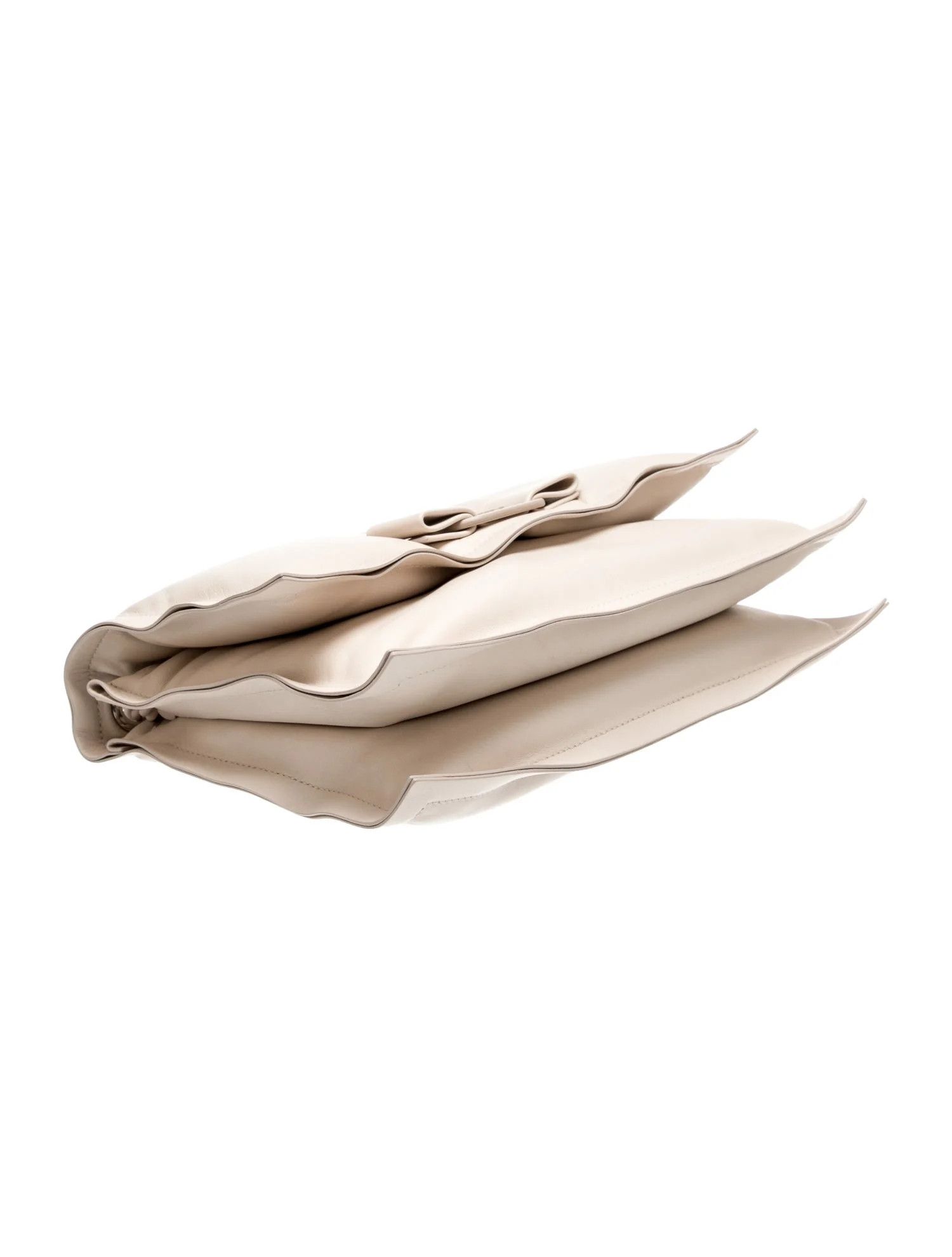 Salvatore Ferragamo o1s1rm1124 Size: OS / Padded Leather Shoulder Bag in White Size ONE SIZE - 5 Thumbnail
