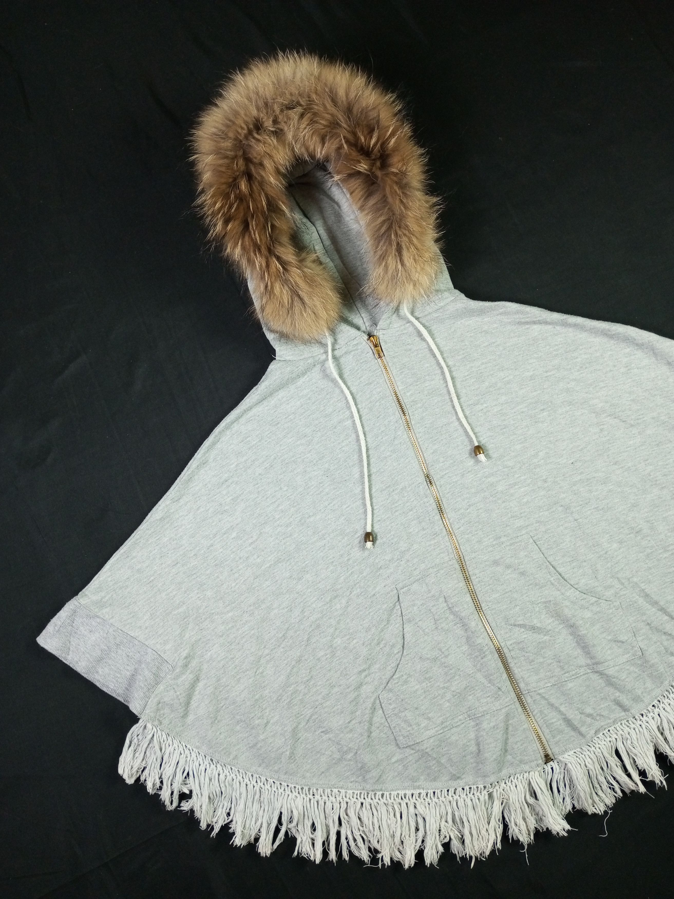 Japanese Brand "F" Unknown Japanese Brand Poncho Fur Hoodie Size US L / EU 52-54 / 3 - 2 Thumbnail