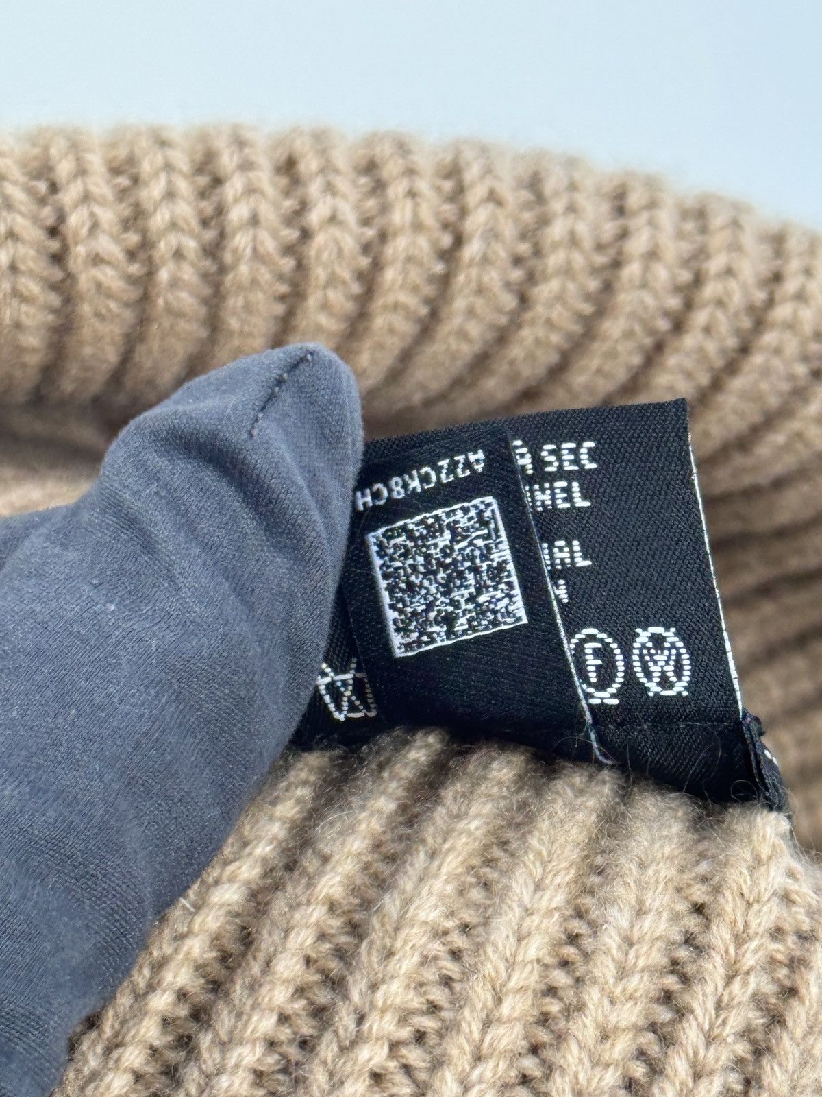 Chanel CHANEL LOGO BEANIE Size ONE SIZE - 5 Thumbnail