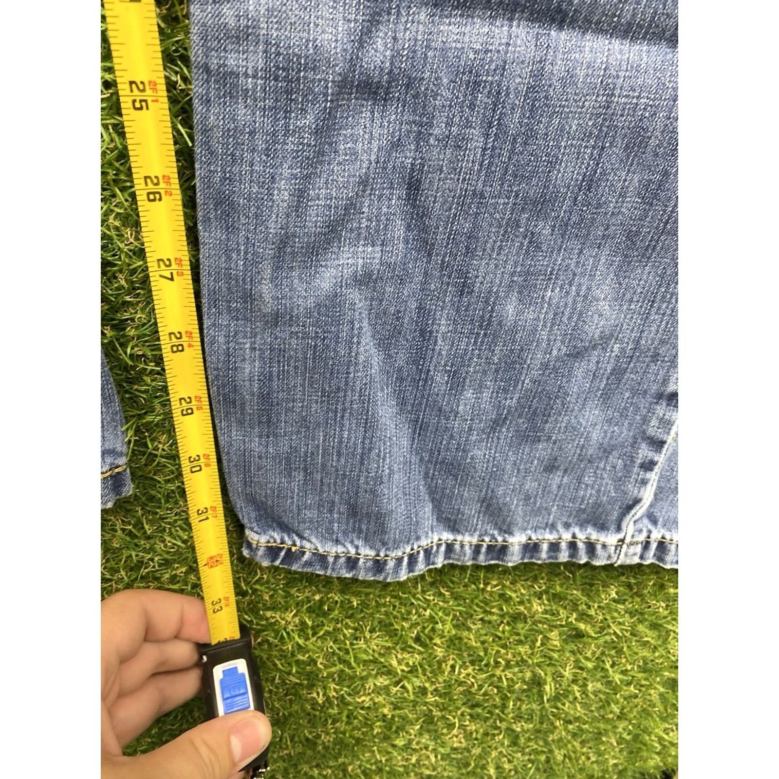 Levi's Levi's 559 Jeans Mens 38x34 Blue Relaxed Straight Medium Wash Distressed Work Denim casual Everyday 90s USA Mens Size US 38 / EU 54 - 6 Thumbnail
