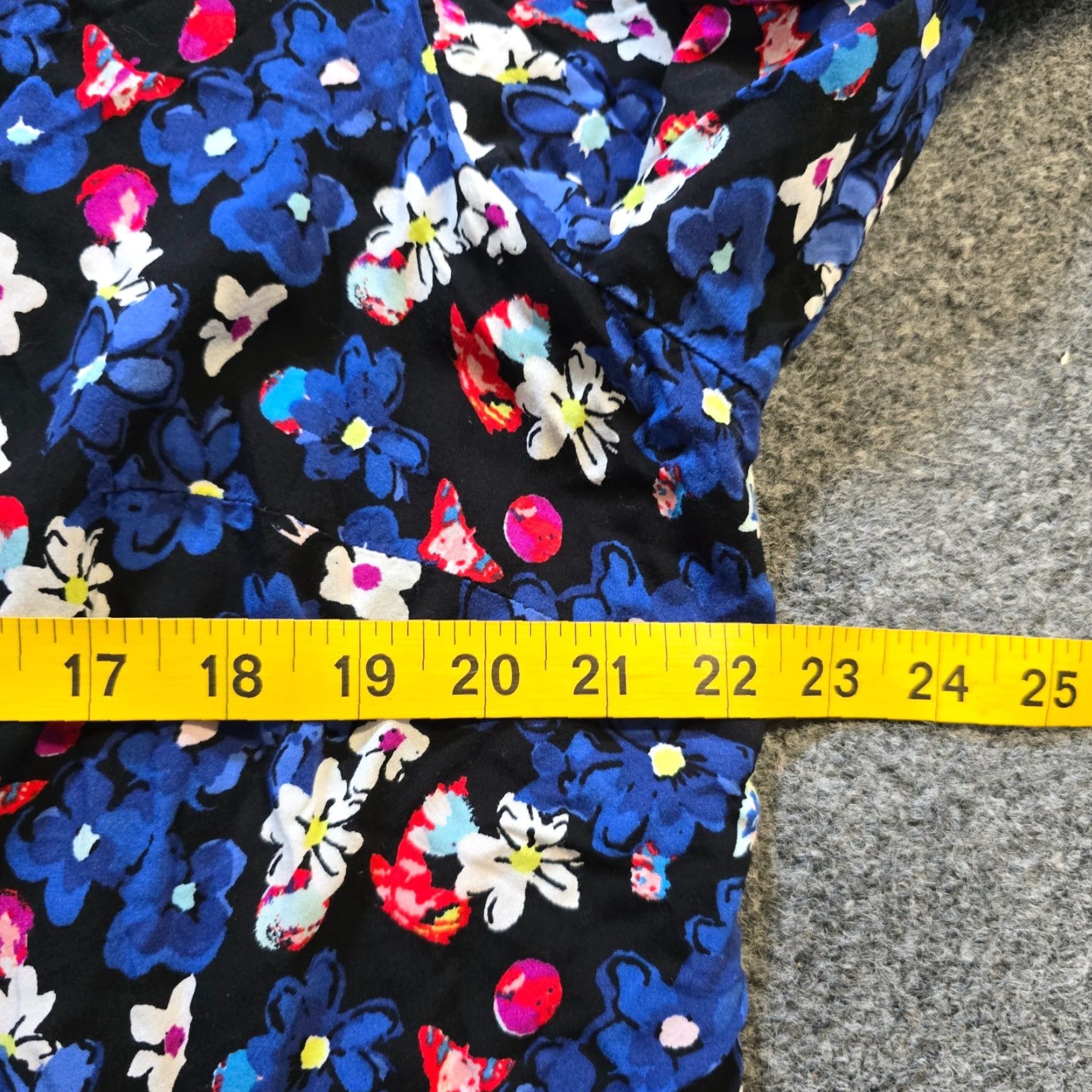 Talbots Talbots Blouse Womens 2X Blue Floral Popover Lightweight 3/4 Sleeve Casual Career Dressy All Seasons Womens Size XXL / US 16-18 / IT 52-54 - 5 Thumbnail
