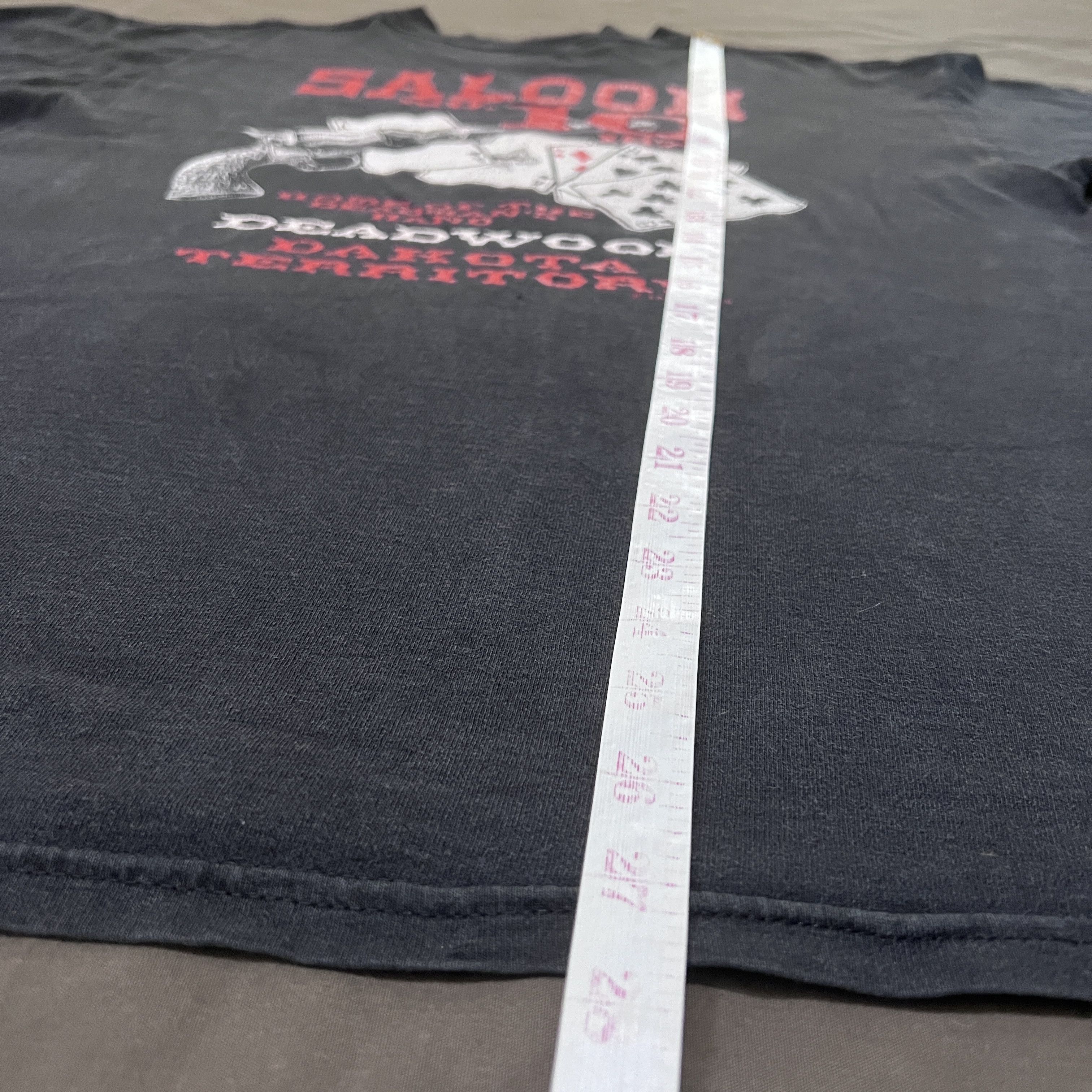 Vintage Vintage Y2K Saloon No 10 Deadwood Dakota Promo Tee Faded Gun Size US L / EU 52-54 / 3 - 10 Thumbnail