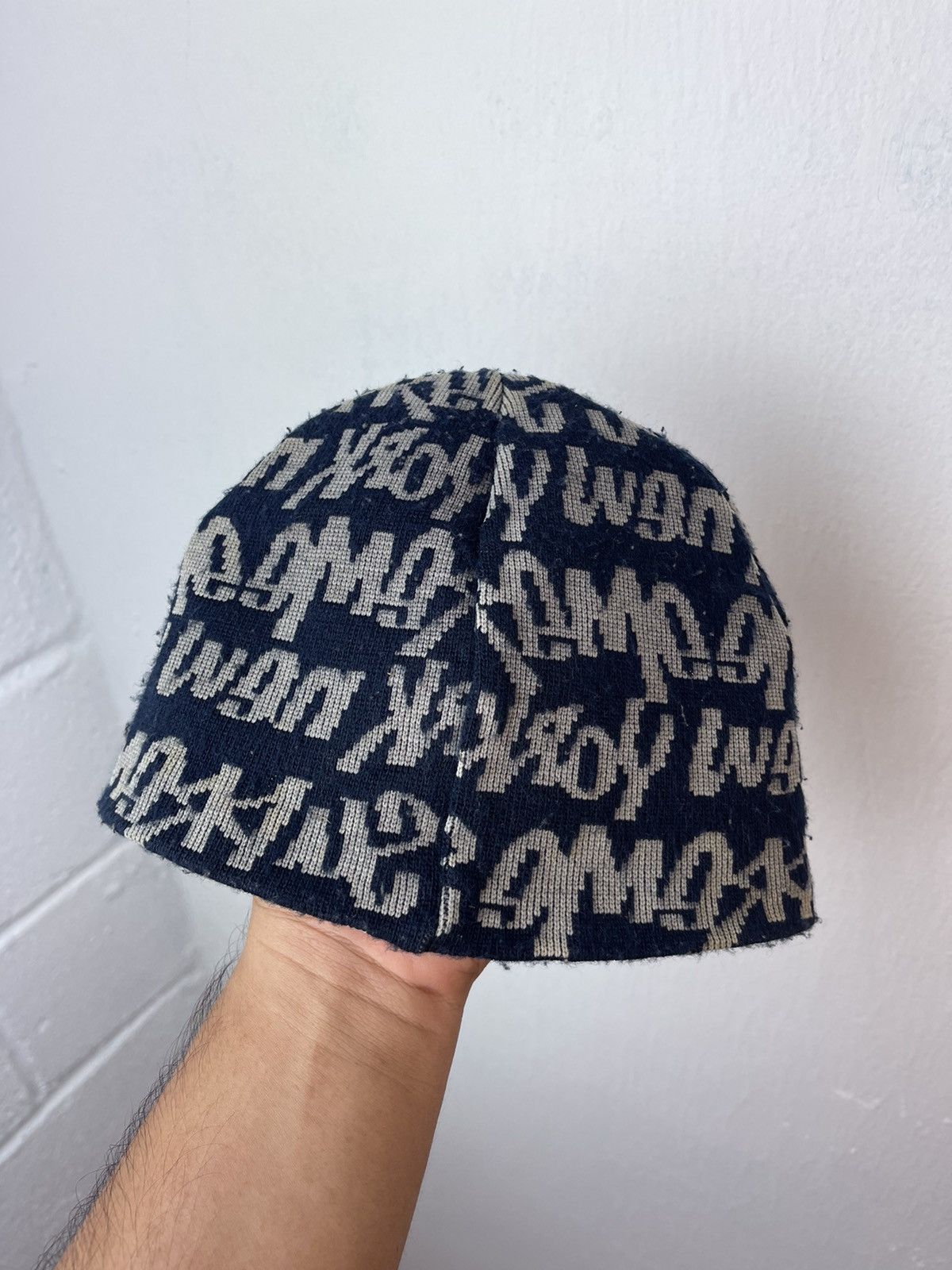 Supreme 2001 Supreme Graffiti Script Logo Beanie Size ONE SIZE - 4 Thumbnail
