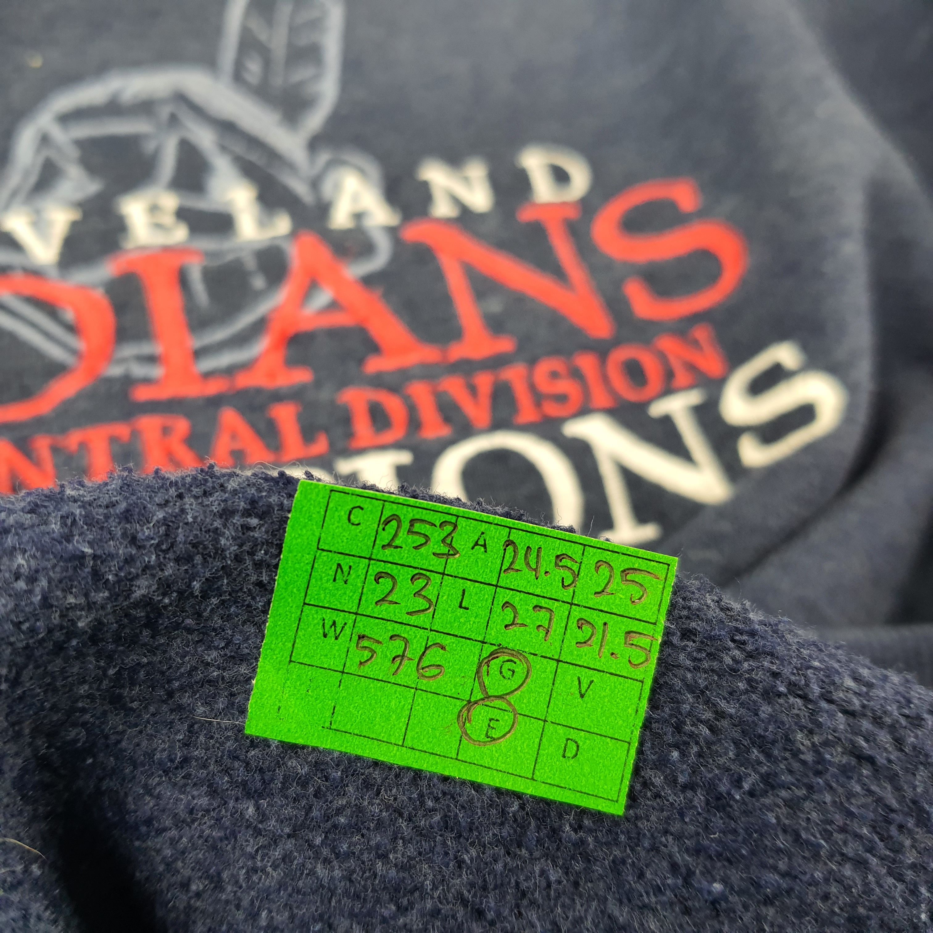 MLB Vintage Cleveland Indians Champions MLB Sweatshirt C253N23 Size US L / EU 52-54 / 3 - 7 Thumbnail